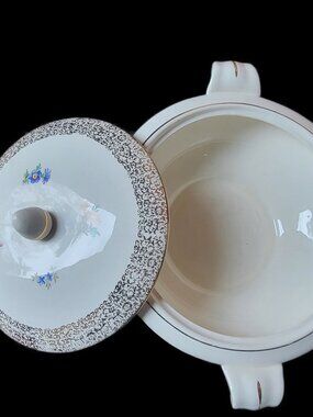 Vintage Royal Lovelace Serving Bowl/Lid - 22-K Gold 1930s Union Made Warranted